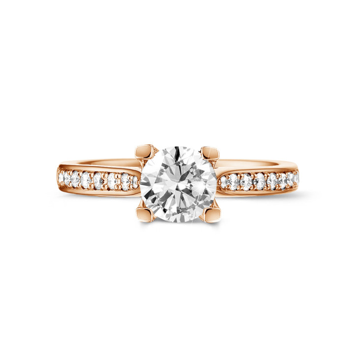 0.90 quilates anillo solitario diamante en oro rojo con diamantes en los lados