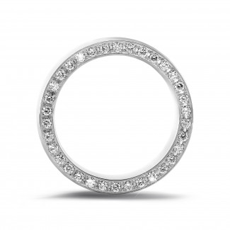 Joyas hombre - 0.70 quilates anillo ancho en oro blanco con diamantes laterales redondos