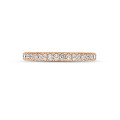 0.35 quilates alianza con diamantes en oro rosa (media circunferencia)