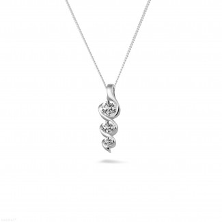 0.38 quilates trilogía colgante diamante en platino