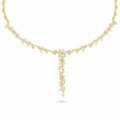 7.00 quilates gargantilla en oro amarillo con diamantes talla marquesa y redondos