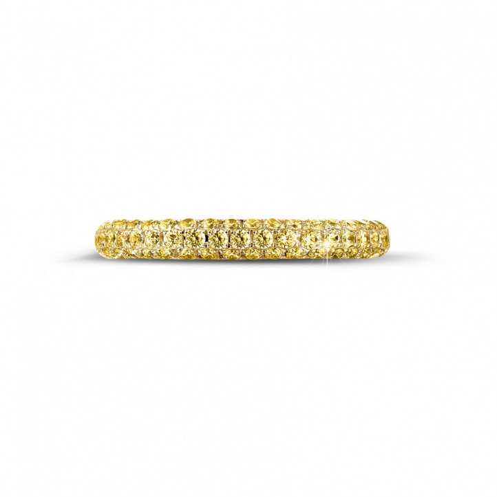 0.65 quilates alianza de diamantes amarillos (media banda) en oro amarillo