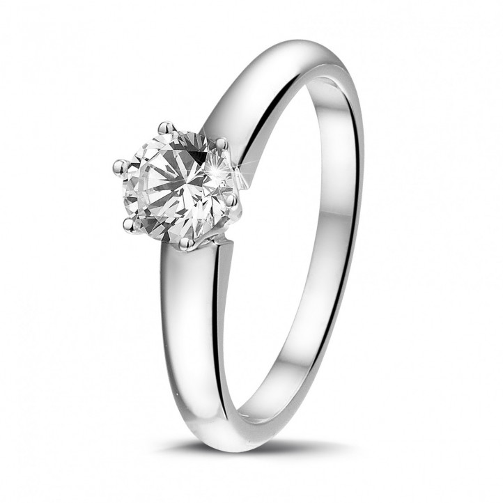 0.50 quilates anillo solitario diamante con 6 uñas en platino