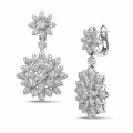 3.65 quilates pendientes diamantes flor en oro blanco