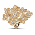 0.30 quilates anillo diamante diseño flor en oro rojo