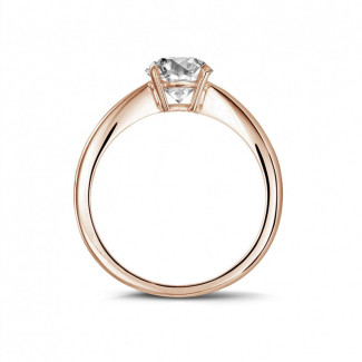 Compromiso - 1.20 quilates anillo solitario en oro rojo con un diamante ovalado