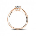 1.90 quilates anillo solitario en oro rojo con un diamante ovalado