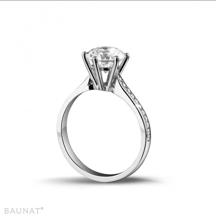 2.00 quilates anillo solitario diamante de oro blanco con diamantes en los lados