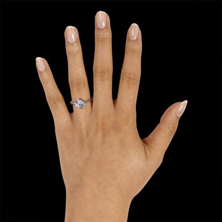 1.25 quilates anillo solitario diamante diseño en platino con ocho garras