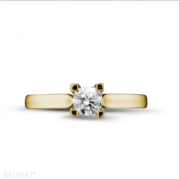 0.30 quilates anillo solitario diamante en oro amarillo