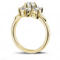 1.15 quilates anillo flor diamante en oro amarillo