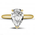 3.00 quilates anillo solitario en oro amarillo con diamante en forma de pera