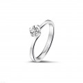0.50 quilates anillo solitario diamante de oro blanco