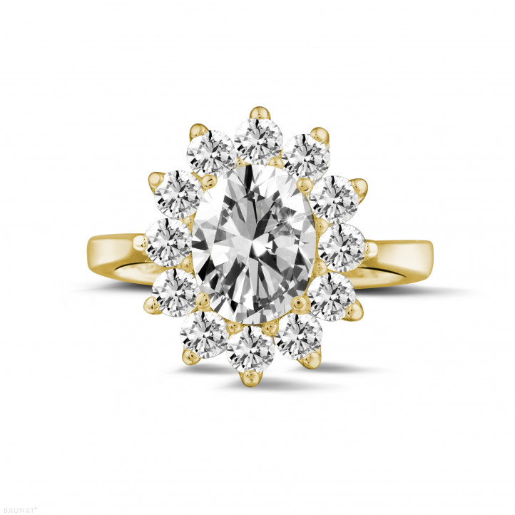 2.85 quilates anillo « entourage » en oro amarillo con diamante ovalado