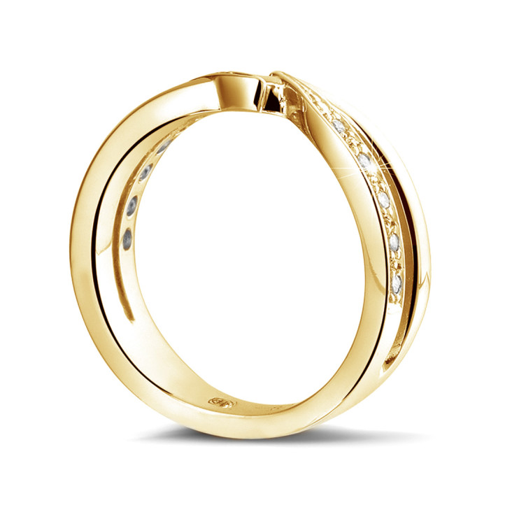 0.11 quilates anillo diamante en oro amarillo