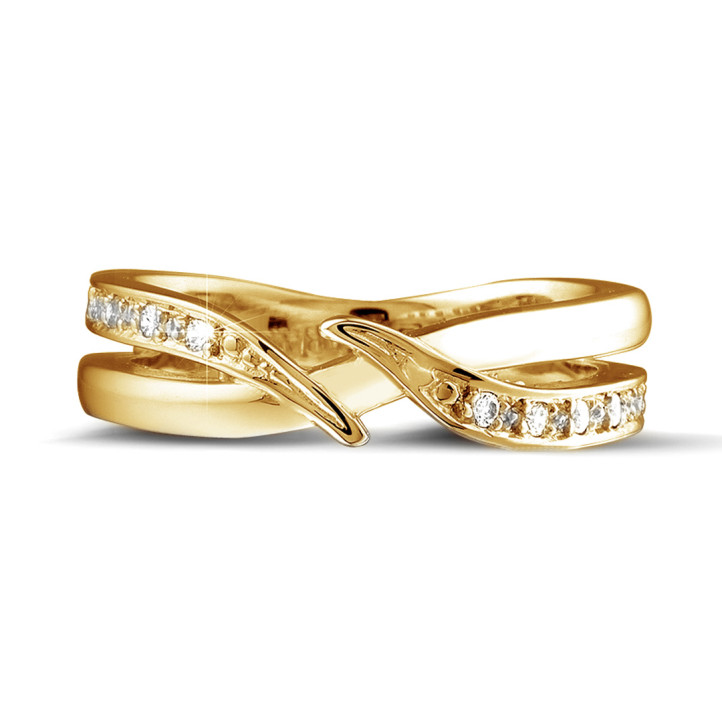 0.11 quilates anillo diamante en oro amarillo