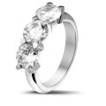 3.00 carat bague trilogie en platine et diamants ronds