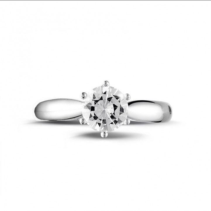 1.00 carat bague solitaire diamant en or blanc