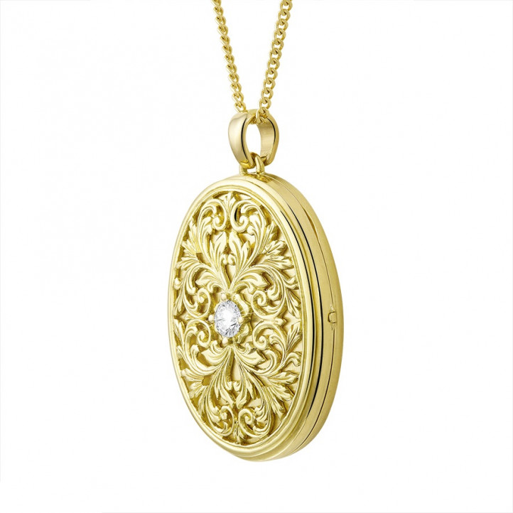 0.40 carat médaillon design en or jaune avec diamants