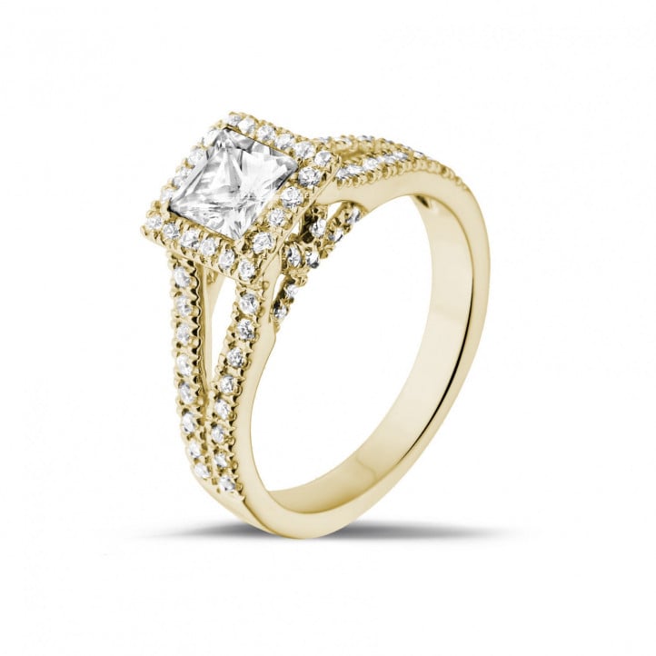 0.50 carat bague solitaire en or jaune avec diamant princesse et diamants sur les côtés