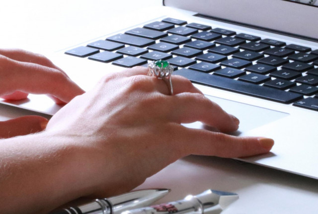 Chez BAUNAT, l'achat de bijoux de diamant bon marché en ligne est très facile