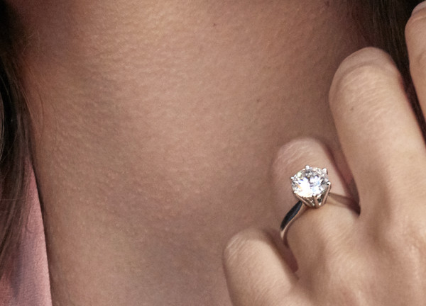 Conseils à suivre dans le choix d’une bague de fiançailles