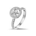1.25 carats bague solitaire de type auréole en platine avec diamants ronds