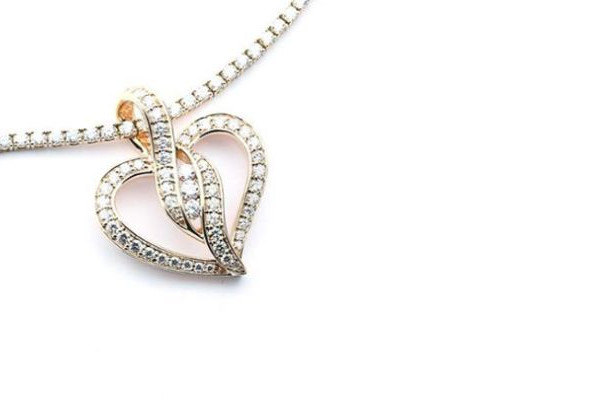 Acheter des diamants pour célébrer votre anniversaire de mariage