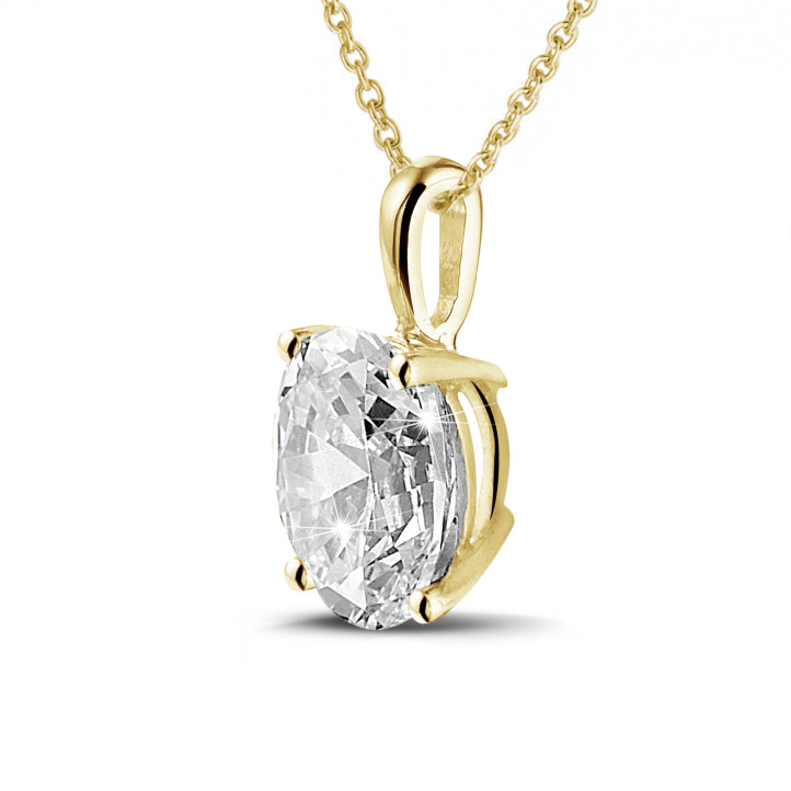 0.70 carat pendentif solitaire en or jaune avec diamant ovale