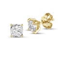 2.00 carats Boucles d'oreilles en or jaune avec diamant coussin solitaire 
