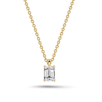 1.00 carat Pendentif solitaire avec diamant de forme émeraude en or jaune