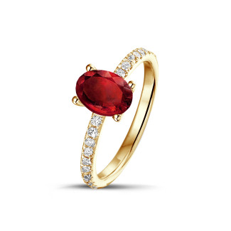 Fiançailles - Bague en or jaune avec un rubis ovale et diamants sur les côtés