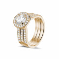 1.00 carats bague solitaire diamant en or rouge avec des diamants sur les côtés