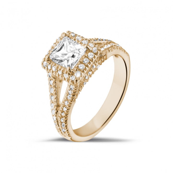 0.70 carat bague solitaire en or rouge avec diamant princesse et diamants sur les côtés