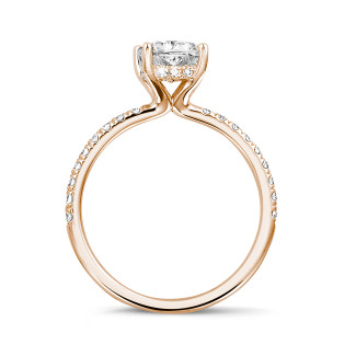 Bagues - 1.50 carats bague solitaire avec un diamant coussin et un halo caché en or rouge