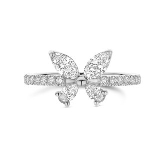Bague Papillon aux Ailes en Diamants Tailles Marquise et Poire
