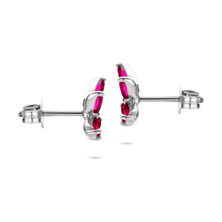 Boucles d'oreilles - Boucles d’oreilles en forme de papillon avec ailes en rubis rouge taille marquise en or blanc.