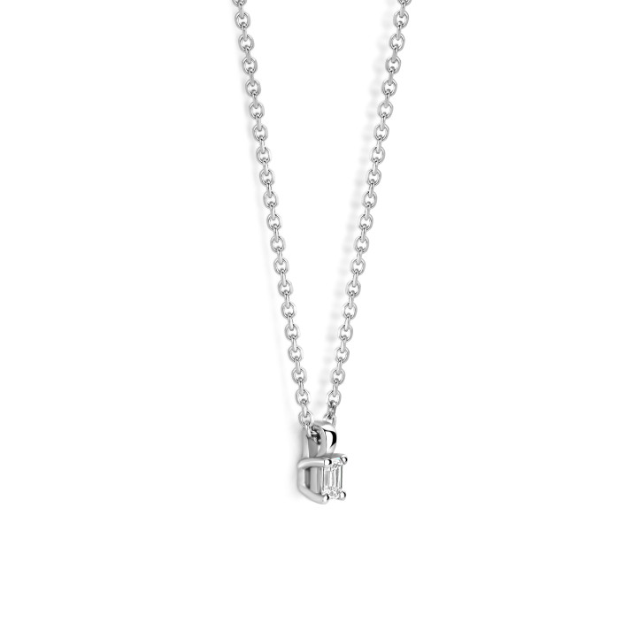 Pendentif solitaire de 0,15 carat avec un diamant taille émeraude en or blanc