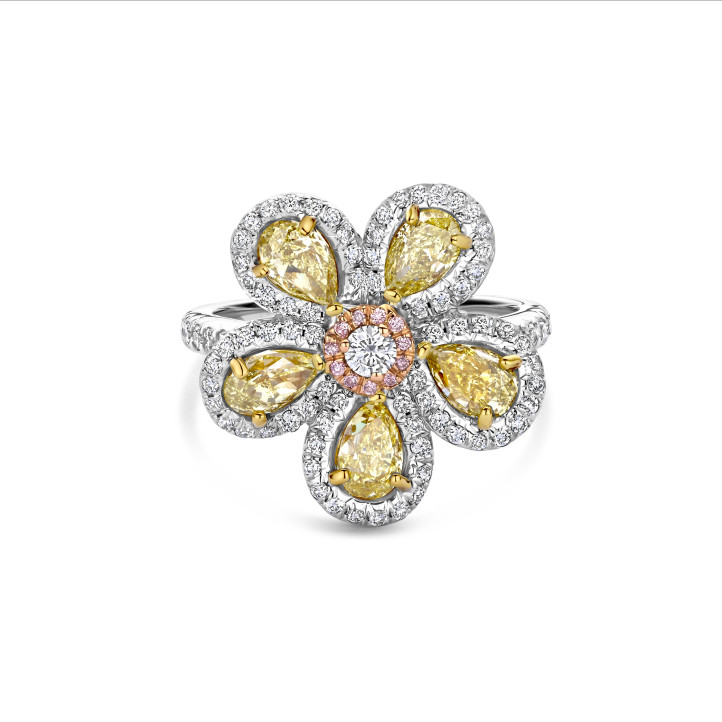 Unique en son genre – bague fleur de 2,55 carats en or blanc et jaune