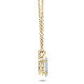 1.00 carat Pendentif solitaire avec diamant de forme marquise en or jaune