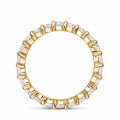 1.75 carat Bague éternité avec diamants marquis en or blanc