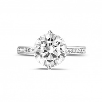 Bagues - 3.00 carats bague diamant en or blanc avec diamants sur les côtés