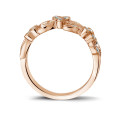 0.32 carat alliance florale en or rouge avec petits diamants ronds