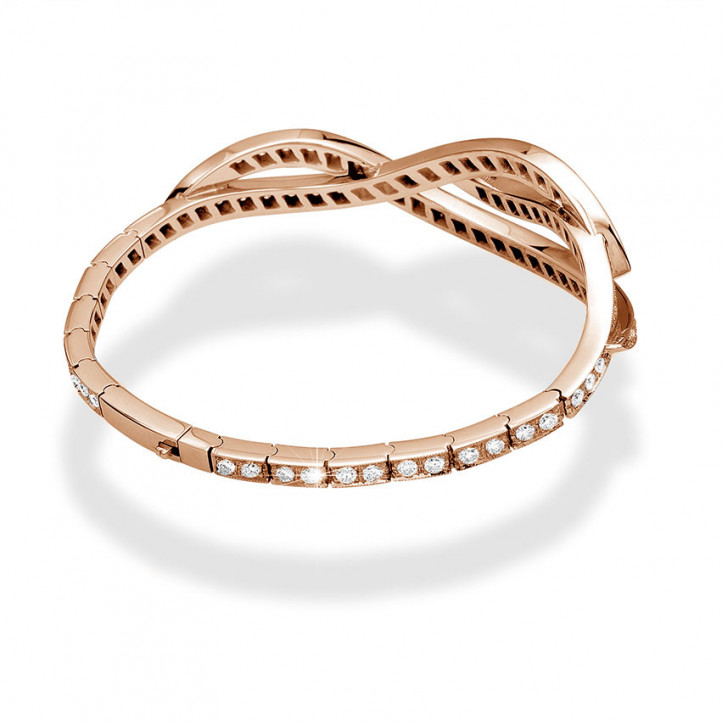 3.86 carat bracelet design en or rouge avec diamants