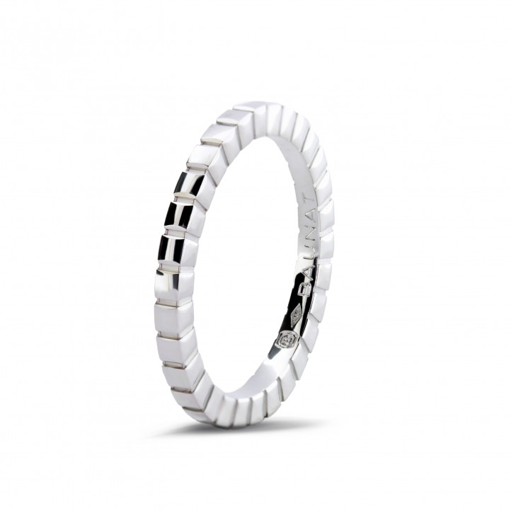 Bague superposable quadrillée en or blanc