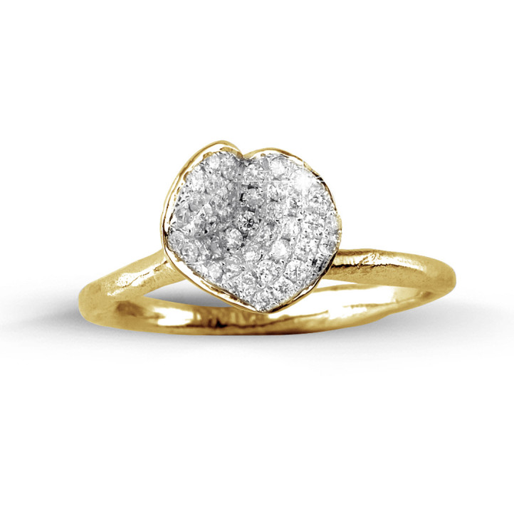 0.24 carat bague design en or jaune et diamants