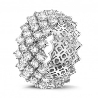 Haute Joaillerie - Bague design arête en or blanc avec diamants