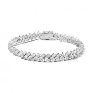Haute Joaillerie - Bracelet au design tressé en diamants 9.50 carats en or blanc BAUNAT
