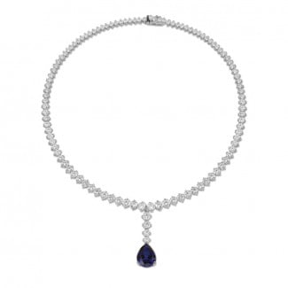 Colliers - 21.30 carats collier dégradé en or blanc avec diamants et un saphir de la taille poire