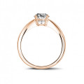1.90 carats bague solitaire en or rouge avec diamant ovale